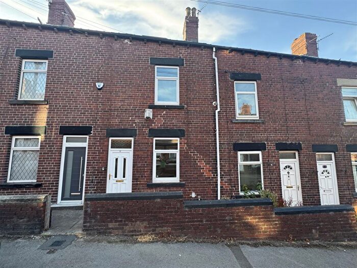 3 Bedroom Terraced House To Rent In Mount Street, Ardsley, Barnsley, S71