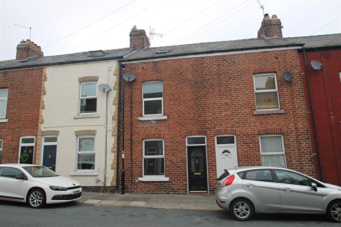 3 Bedroom Terraced House For Sale In Grove Street, Harrogate, HG2