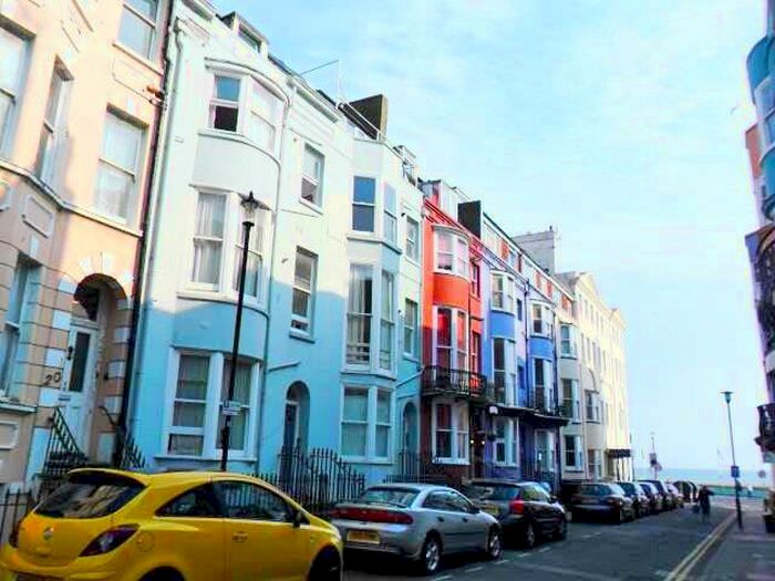 2 Bedroom Flat To Rent In Broad Street, Brighton, BN2