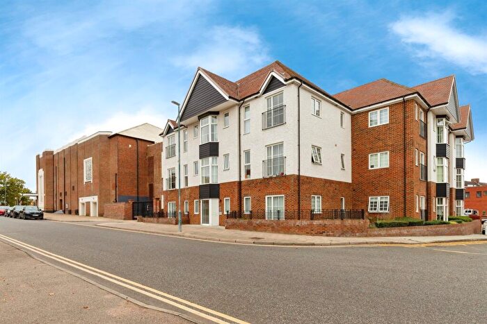 2 Bedroom Apartment For Sale In Gernon Road, Letchworth Garden City, SG6