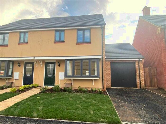 3 Bedroom Semi-Detached House To Rent In Kestrel Road, Corby, NN17