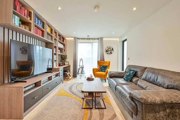 2 Bedroom Flat For Sale In East Road, Colliers Wood, London, SW19