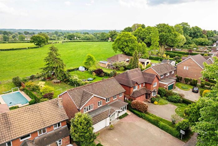 4 Bedroom Detached House For Sale In Parkgate Road, Newdigate, RH5