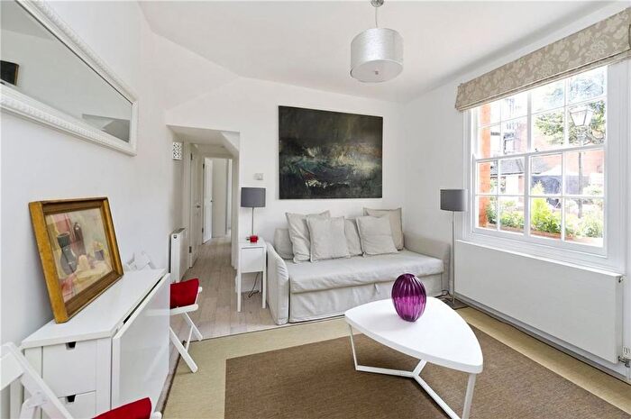 1 Bedroom Flat To Rent In Kings Road, London, SW3