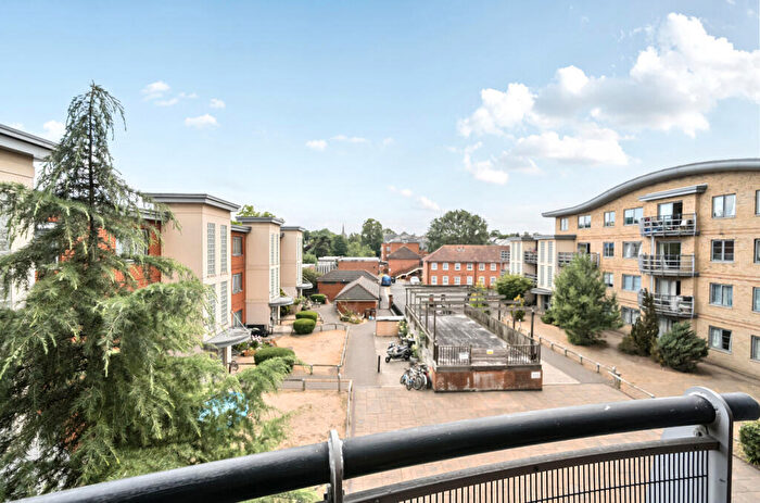 1 Bedroom Apartment For Sale In Jubilee Square, Reading, Berkshire, RG1