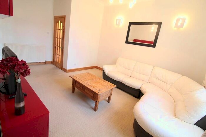 1 Bedroom Flat To Rent In Wallfield Crescent, Second Floor, AB25