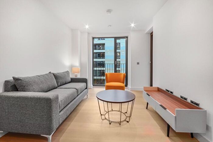 2 Bedroom Apartment To Rent In Gorsuch Place London, E2