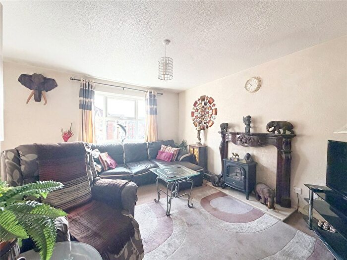 3 Bedroom Flat For Sale In Sherborne Street, Cheetham Hill, Manchester, M8