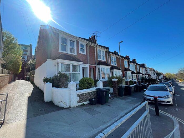 5 Bedroom End Of Terrace House To Rent In Balfour Road, Brighton, BN1