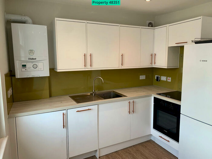 1 Bedroom Flat To Rent In Parrock Street, Gravesend, DA12