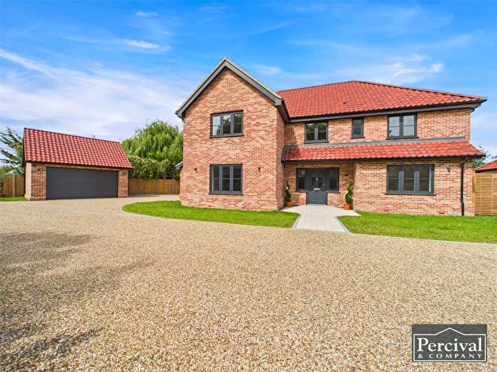4 Bedroom Detached House For Sale In Barkers Meadow, Wickham St. Paul, Halstead, Essex, CO9