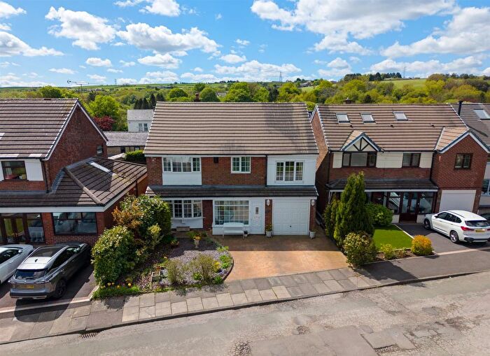 4 Bedroom Detached House For Sale In Quarlton Drive, Hawkshaw, Bury, BL8