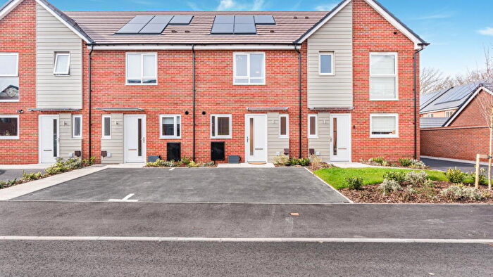 2 Bedroom Semi-Detached House To Rent In Joseph Crescent, Shirley, B90