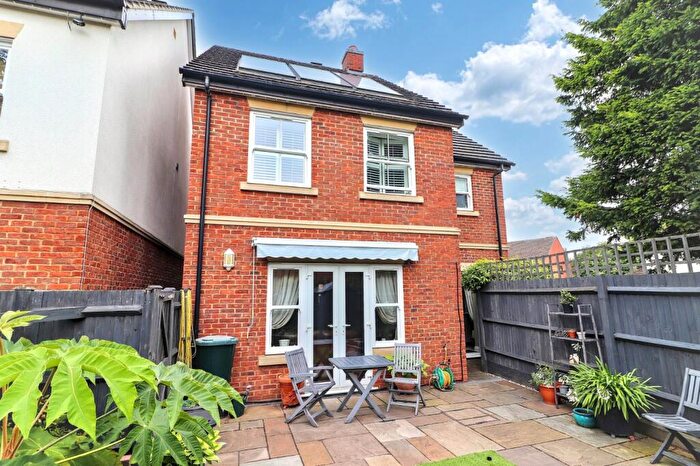 3 Bedroom Detached House For Sale In Sish Lane, Stevenage, Hertfordshire, SG1