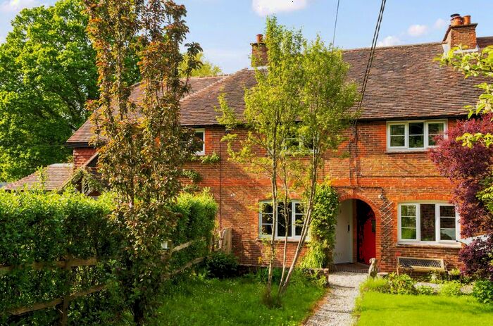 2 Bedroom Terraced House For Sale In Greenfields Close, Nyewood, GU31
