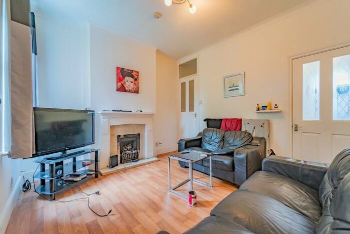 4 Bedroom Terraced House To Rent In Tiverton Road, Birmingham, B29