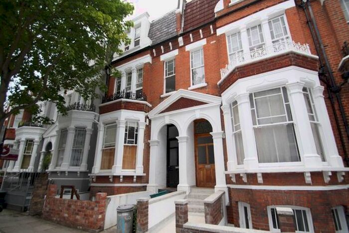 2 Bedroom Flat To Rent In Sotheby Road, London, N5