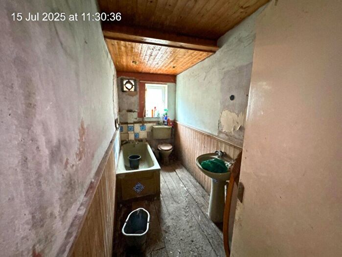 3 Bedroom Terraced House For Sale In Tichborne Road, Bradford, West Yorkshire, BD5