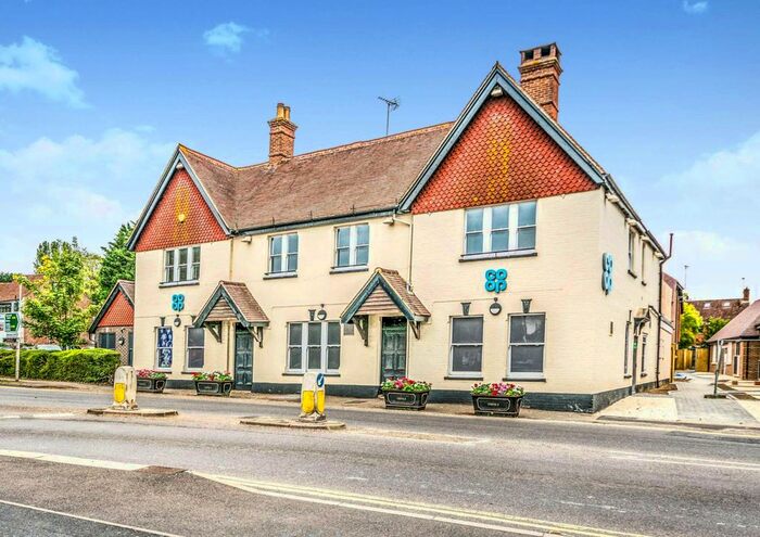 1 Bedroom Flat To Rent In Horsham Road, Horsham, RH13