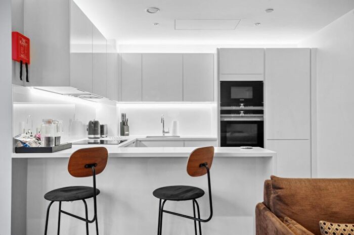 1 Bedroom Flat To Rent In Water Lane, Camden, NW1