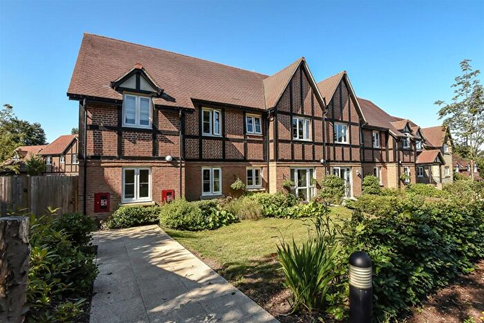 1 Bedroom Retirement Property To Rent In Foxmead Court, Meadowside, Storrington, Pulborough, RH20