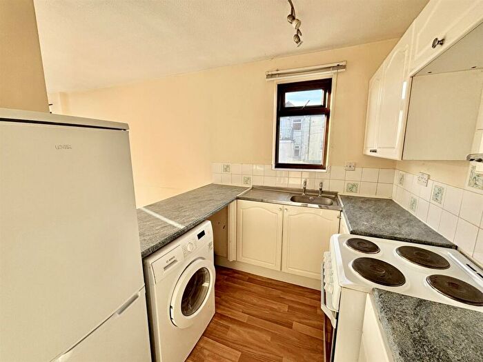 1 Bedroom Flat For Sale In Bush Street East, Southsea, PO5