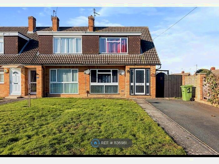 3 Bedroom Semi-Detached House To Rent In Beaumont Road, Cheltenham, GL51