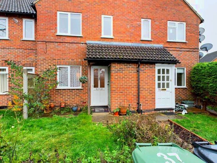 1 Bedroom Flat To Rent In Elderberry Bank Lychpit, Basingstoke, RG24