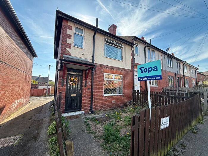 3 Bedroom End Terrace House For Sale In Greenside Avenue, Barnsley, S75