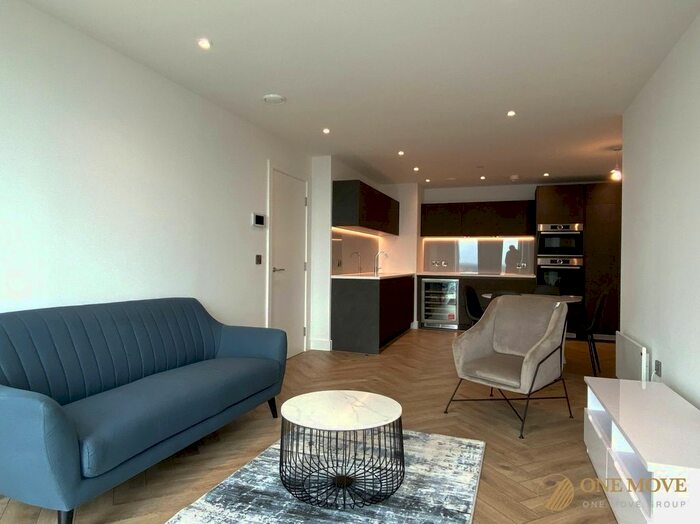 2 Bedroom Flat To Rent In Chester Road, Manchester, M15