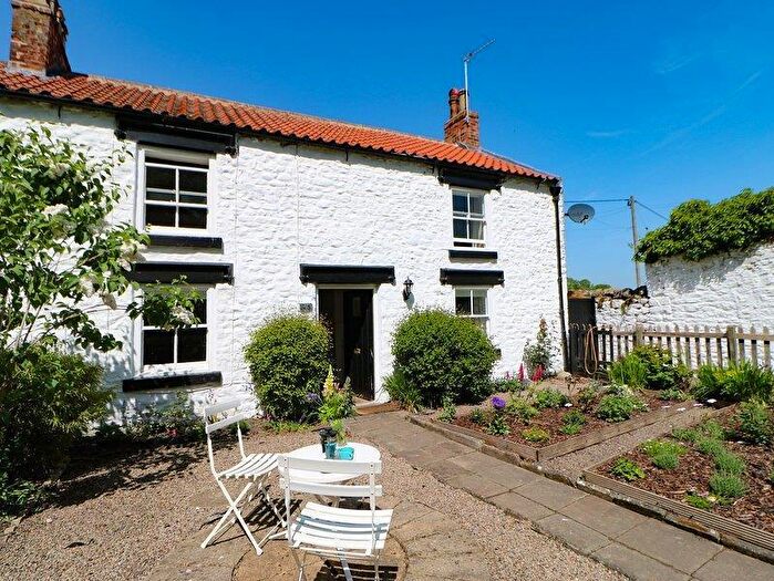 2 Bedroom Semi-Detached House To Rent In The Green, Piercebridge, Darlington, DL2