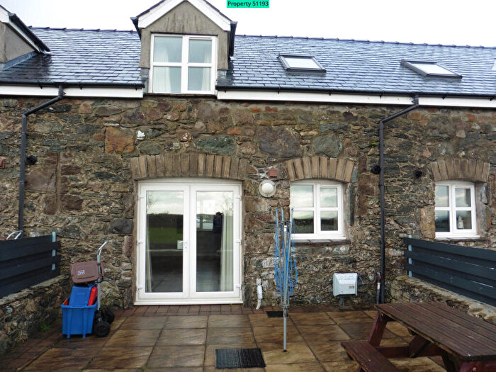 Cottage To Rent In Cefn Cwmwd Cottages, Llangefni, LL77