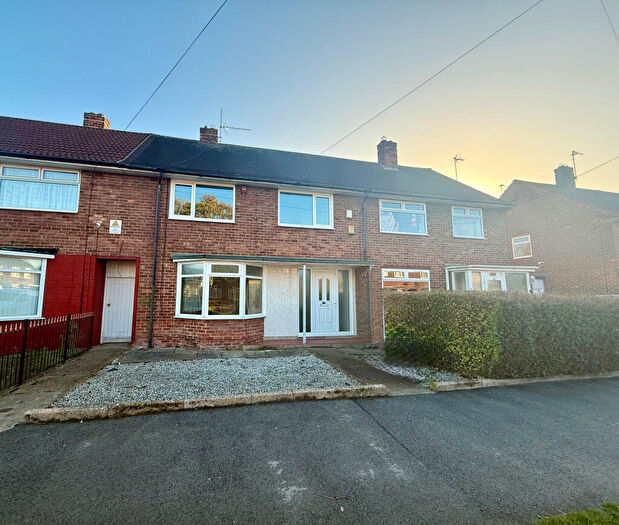 3 Bedroom Terraced House For Sale In Amethyst Road, Hull, Yorkshire, HU9
