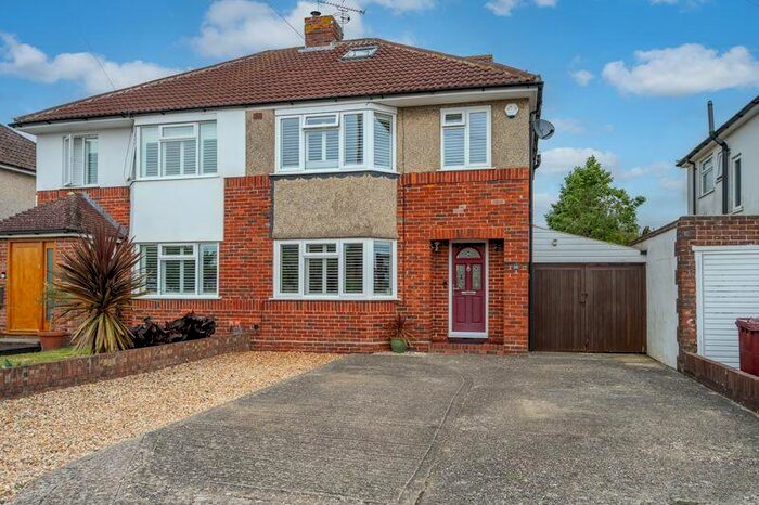 4 Bedroom Semi-Detached House For Sale In Oak Avenue, Chichester, PO19