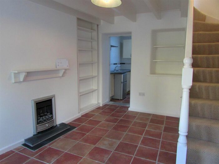 1 Bedroom Property To Rent In Duke Street, Newlyn, Penzance, TR18