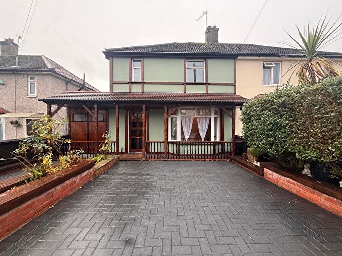 3 Bedroom Semi-Detached House To Rent In Appleton Road, London, SE9