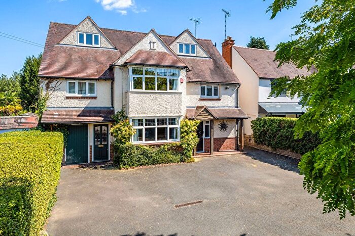 5 Bedroom Detached House For Sale In Shipston Road, Stratford-Upon-Avon, CV37