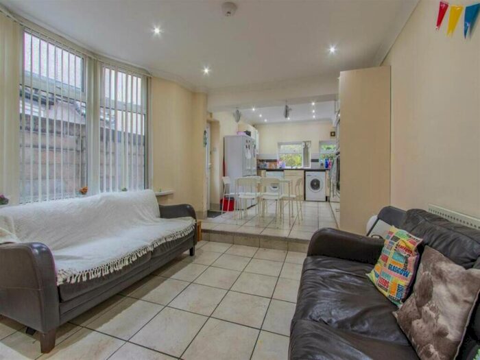 6 Bedroom House To Rent In Cathays Terrace, Cathays, Cardiff, CF24