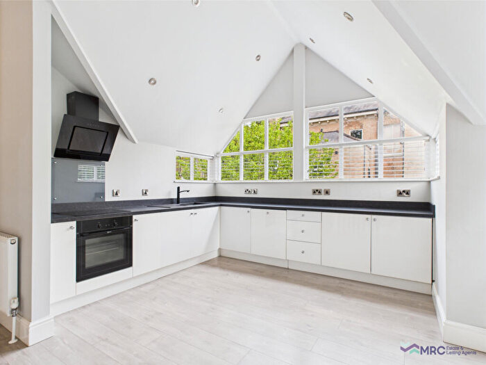 2 Bedroom End Of Terrace House To Rent In Welwick House Mews, Pearson Park, HU5