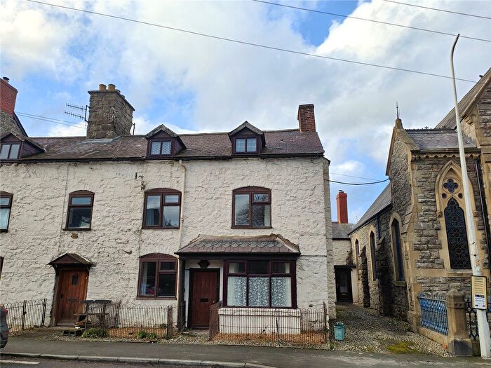2 Bedroom End Of Terrace House To Rent In Meifod, Powys, SY22