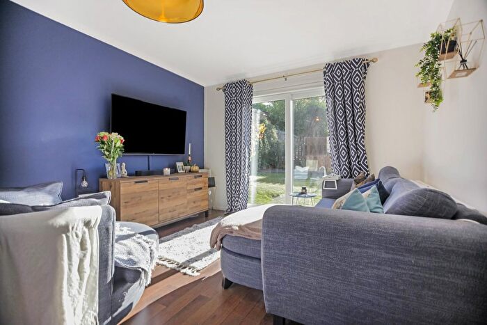 3 Bedroom End Terrace House For Sale In Peacocktail Close, Edinburgh, Newcraighall, EH15