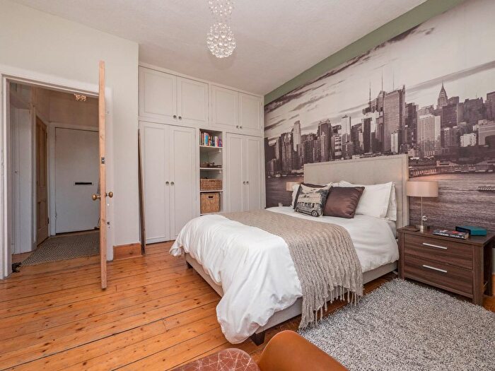 1 Bedroom Flat To Rent In Lyne Street, Edinburgh, EH7