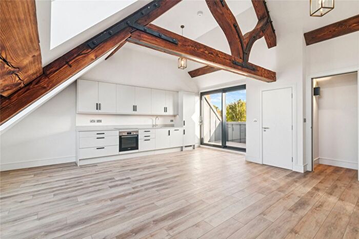 2 Bedroom Flat For Sale In Eardley Road, SW16
