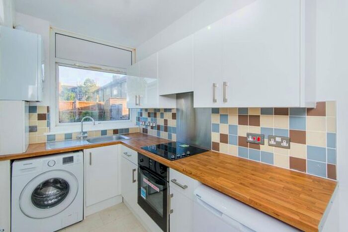 3 Bedroom Property To Rent In Old Bromley Road, Bromley, BR1