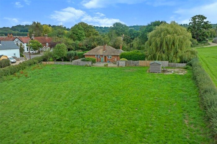 3 Bedroom Bungalow For Sale In Lower Haysden Lane, Tonbridge, TN11