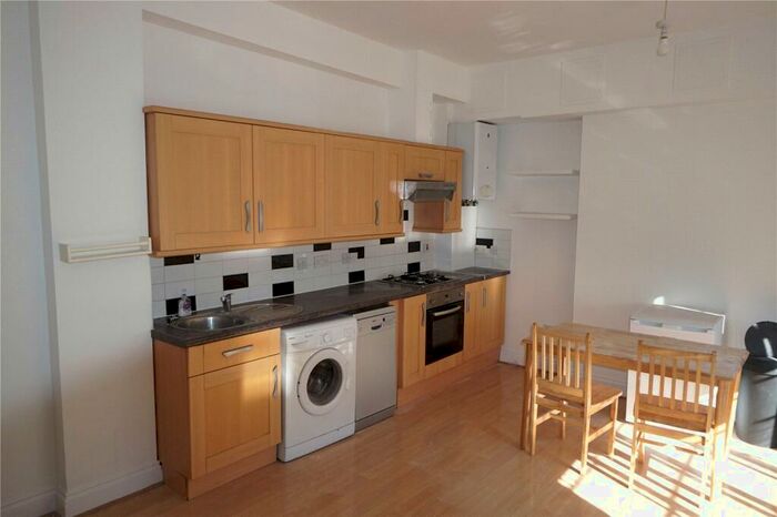 1 Bedroom Apartment To Rent In Bickerton Road, Archway, London, N19