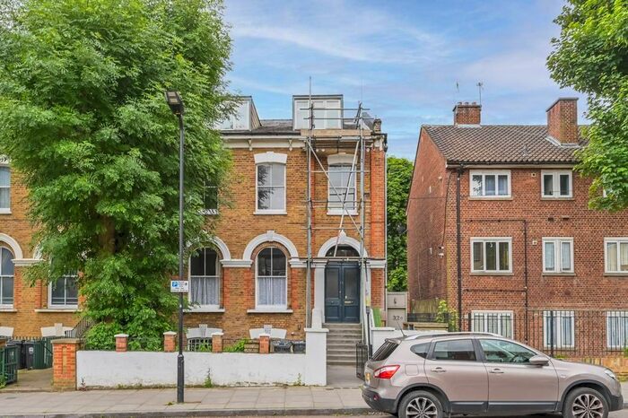 1 Bedroom Flat For Sale In Southwold Road, Clapton, London, E5
