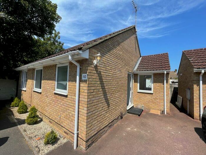 2 Bedroom Bungalow To Rent In Gillingham Road, Gillingham, ME7