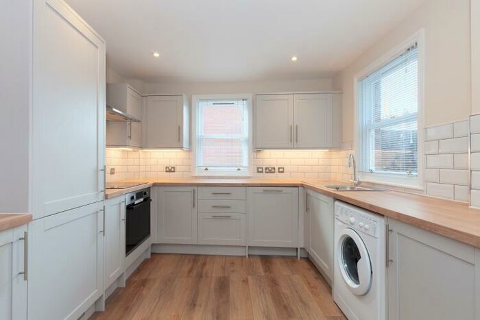 2 Bedroom End Of Terrace House To Rent In Wellington Street, Oxford, OX2