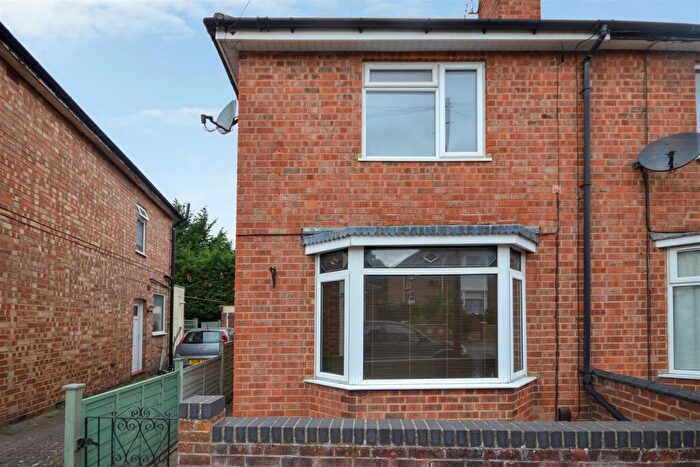 2 Bedroom Semi-Detached House To Rent In Boddington Road, Kettering, NN15